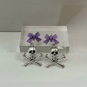 SILVER TONE GIRLY SKULL CROSSBONES PURPLE BOW EARRINGS HANDMADE PASTEL GOTH PUNK